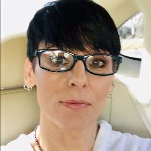 Meet your Posher, Robin